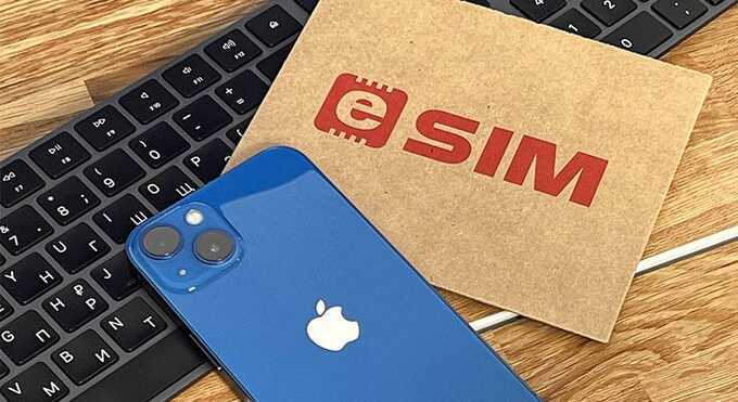 Владельцы iPhone жалуются на сбои в работе eSIM